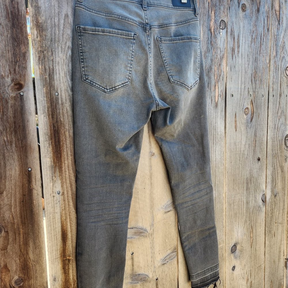 Express Button Fly Jeans - Picture 4 of 6